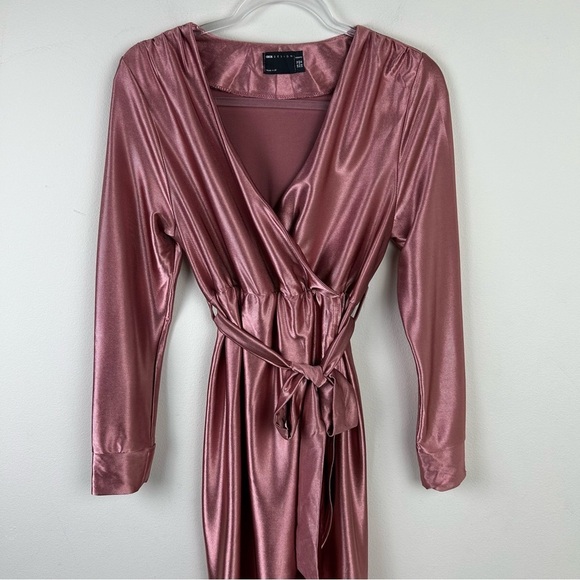 ASOS Design Maternity Stretch Satin wrap midi dress size: 10 - Picture 5 of 15